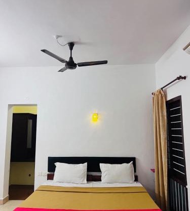 Hotel Sunday - Townhouse Club Airport Trivandrum