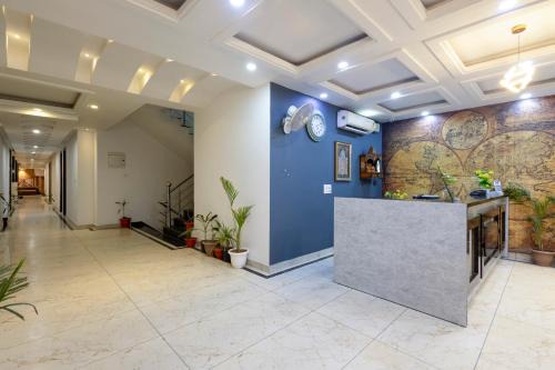 Hotel TEJ Premium IGI Airport-FREE Airport Drop