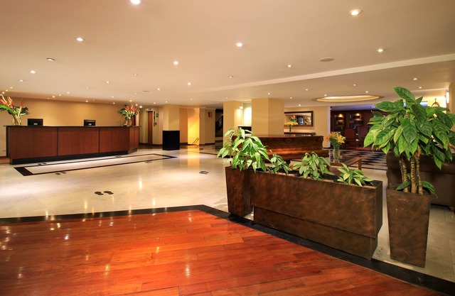 Hotel Windsor House Inn By GEH Suites