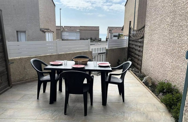 House 2 rooms mezz 5 sleeps SAINT PIERRE LA MER