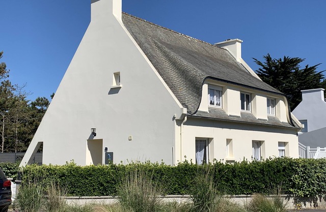 House 80 m from a superb sandy beach