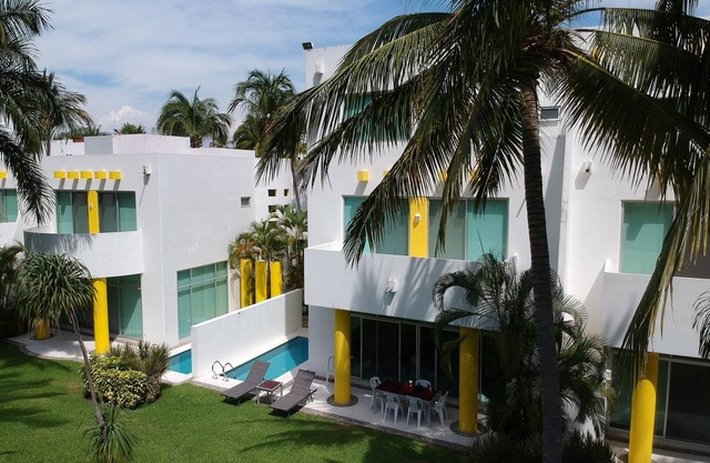 HOUSE ACAPULCO DIAMOND XCARET