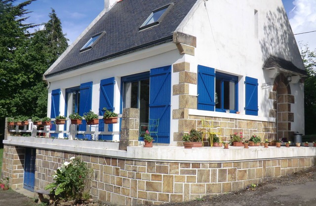 House at the water's edge