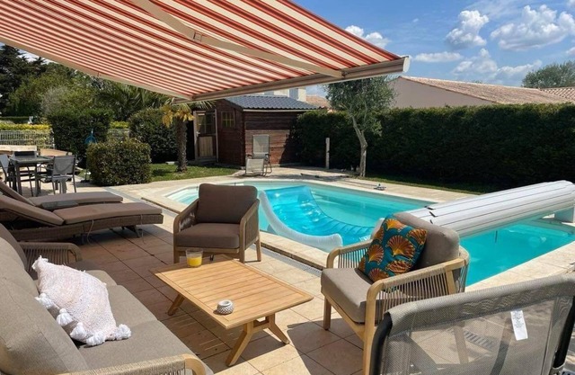 House (classified 4*) 8 pers in residential area with swimming pool and garden