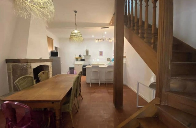 House, Downtown, 6 beds, terrace & parking