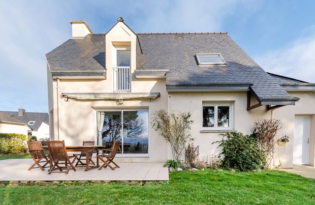 House for 6 in Erquy - Communal pool