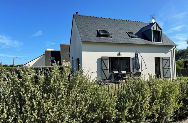 House Gîte 300 m from the beach