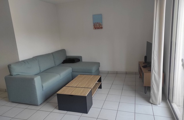 House in residence with swimming pool