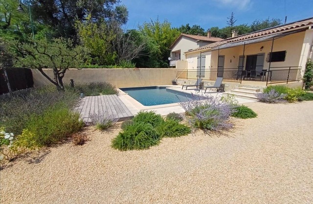 House in Vaison-la-Romaine with Pool