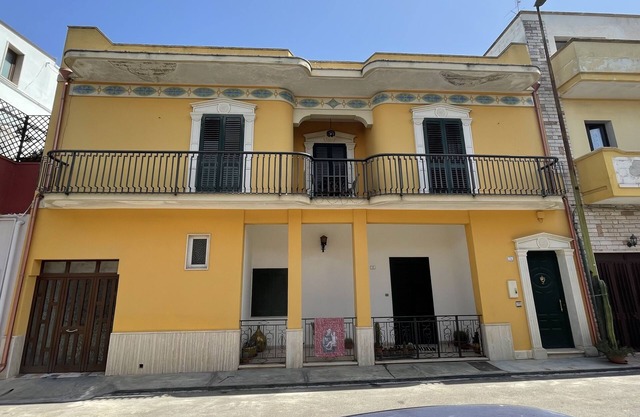 House located in the small but welcoming Municipality of Seclì (LE)