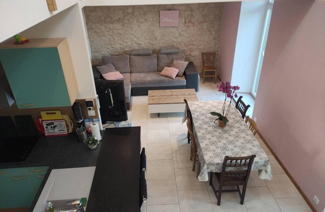 House near the train station with outdoor space