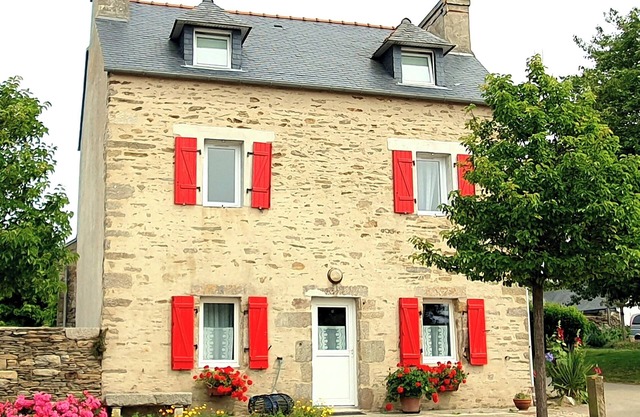 House sea view Pointe St Mathieu - opposite Ouessant island, 500 metres from the beach
