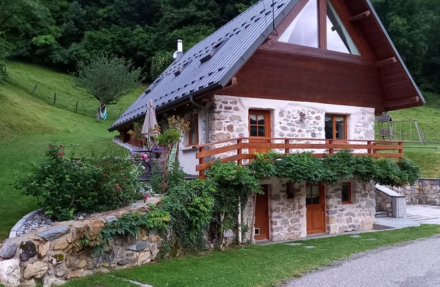 HOUSE TYPE CHALET SAINT JEAN D'ARVEY IN SAVOIE, BAUGES