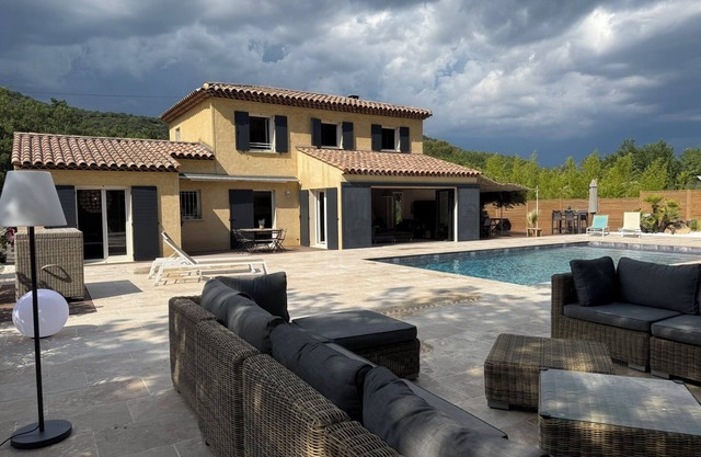 House - Villa of 150 m2 for 8 people in an enclosed garden of 3300m2