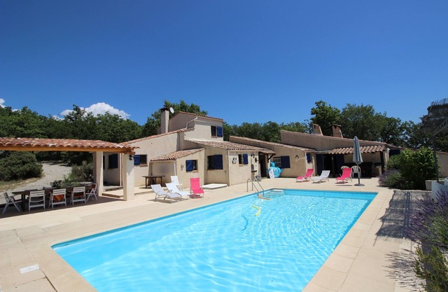 House/Villa - Pierrerue House with character