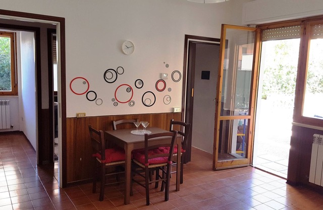 HOUSE WITH PRIVATE GARDEN AT 100MT FROM THE SEA