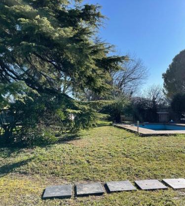 House with pool in Provence