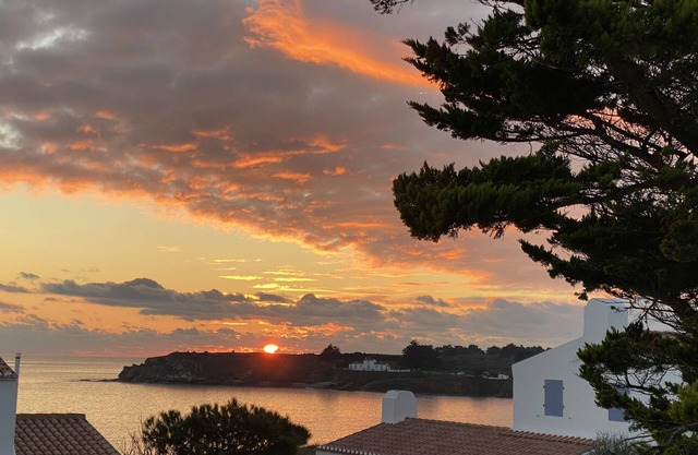 House with sea view - Plage Vieilles - 4 bedrooms - sleeps 8