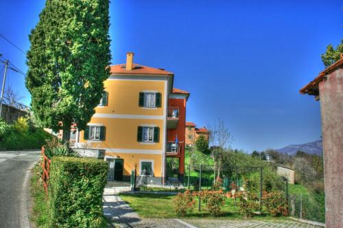 House x visit 5TerreTigulliobay