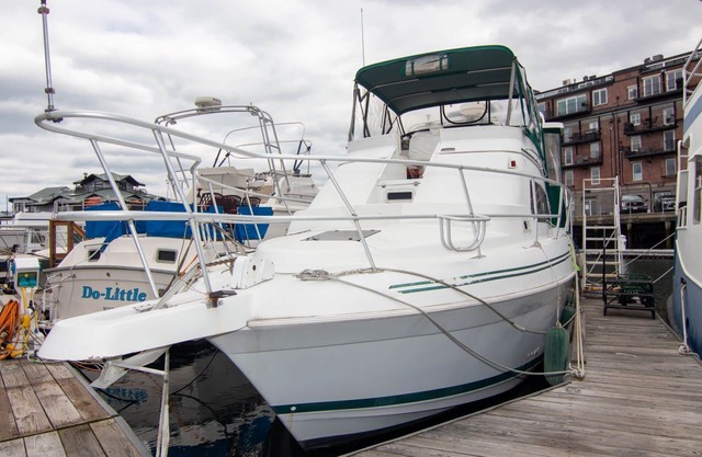 Houseboat Sweet Caroline- A perfect waterfront