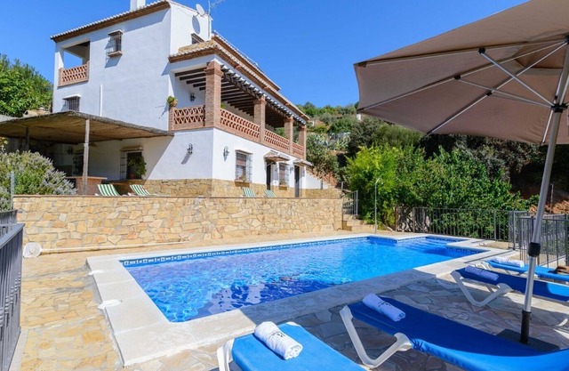 Huerta del Río Riogordo by Ruralidays