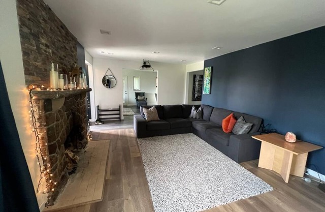 Huge 6 bedroom house, perfect for familIes and friends