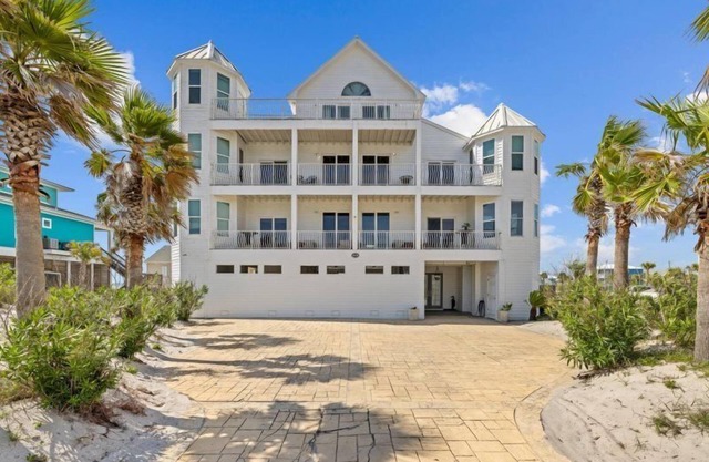 Huge Beach House, Gulf Views | 5 Bed, 5 Bath