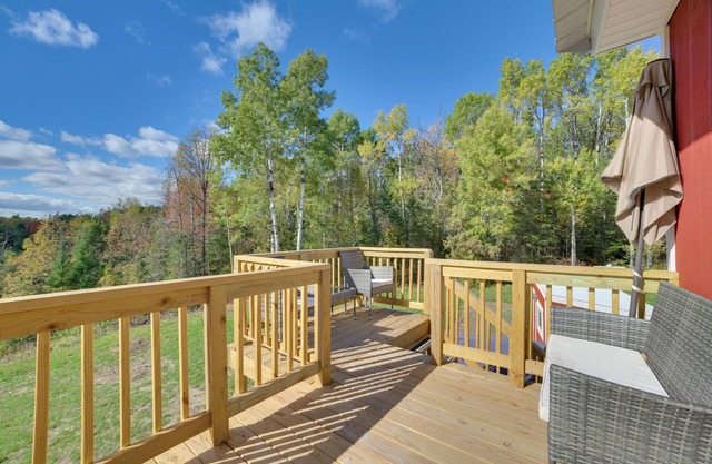 Hunt, Hike & Fish! Remote UP Cabin on Chubb Creek