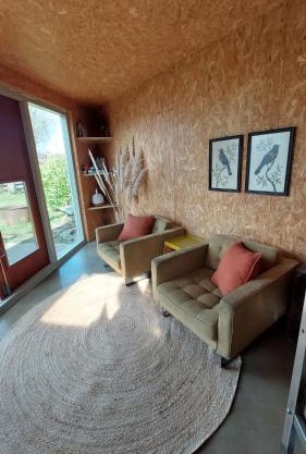 Hut-Spot, comfortabel houten tuinhuis