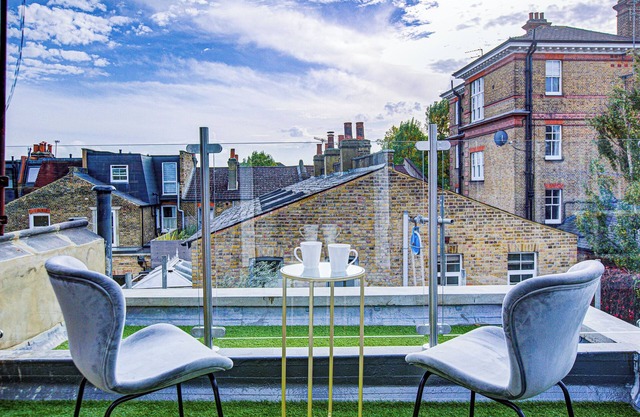Hybrid Resi - Canary | 2 Bed Apartment