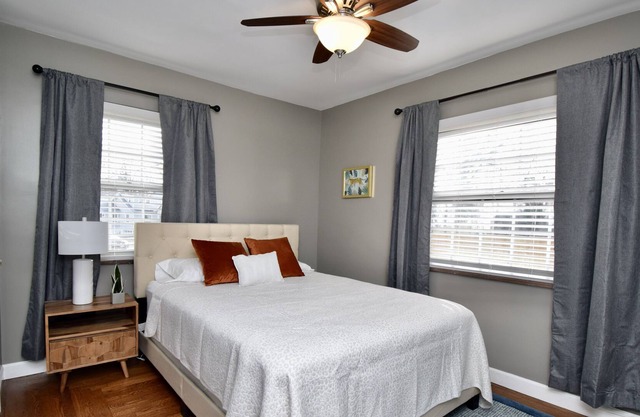 Hyde-Oakley Homestead. 4 bedroom/2.5 bath