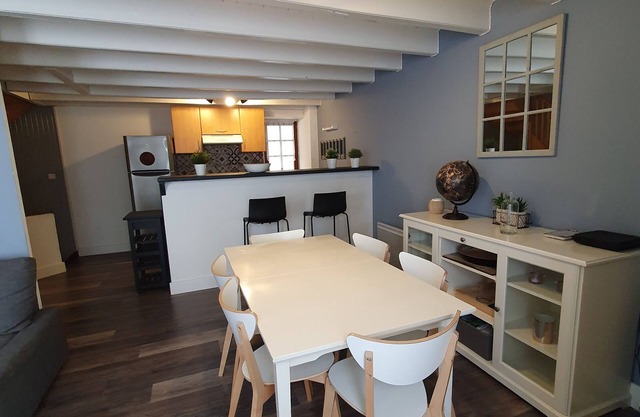 Hyper center of Pornic, Vieux Port, Spacious townhouse with 2 bedrooms.