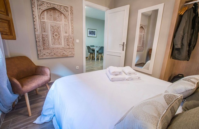 IB PLAZA NUEVA 21 SUITE (1 BEDROOM + SOFA BED)