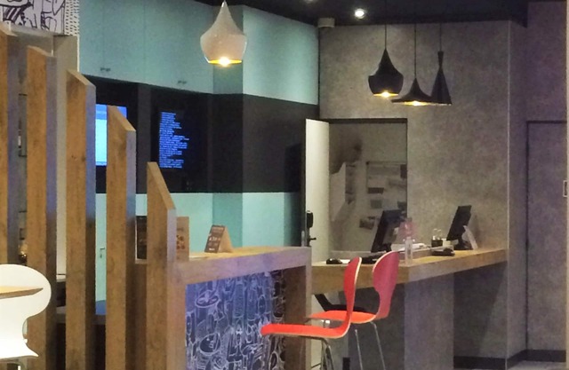 Ibis Paris Canal Saint Martin