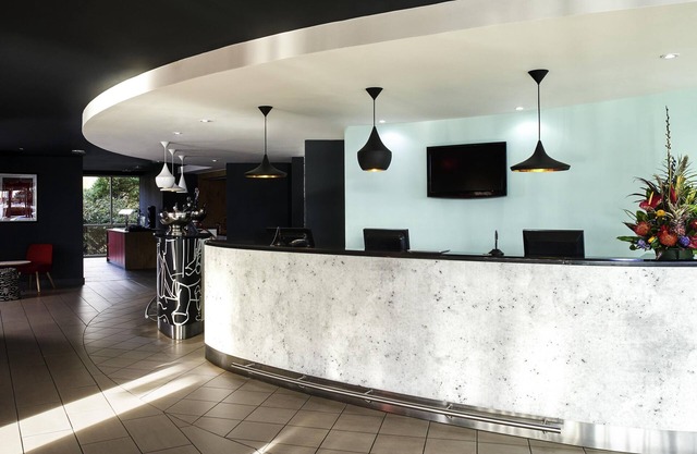 ibis Swansea