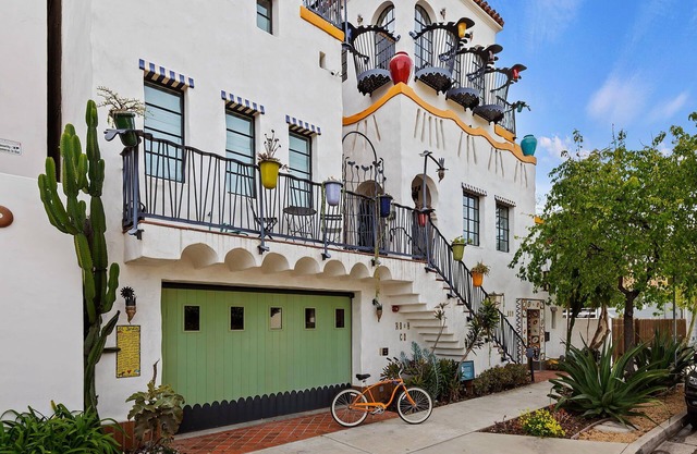 Iconic Architecture, Hot Tub, and Stunning Views- All Within Minutes From Downtown SB!