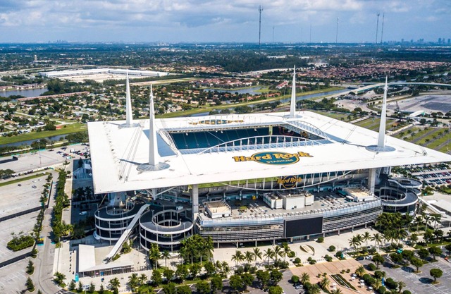 Iconic Hard Rock Stadium! Enjoy easy events, and entertainment.