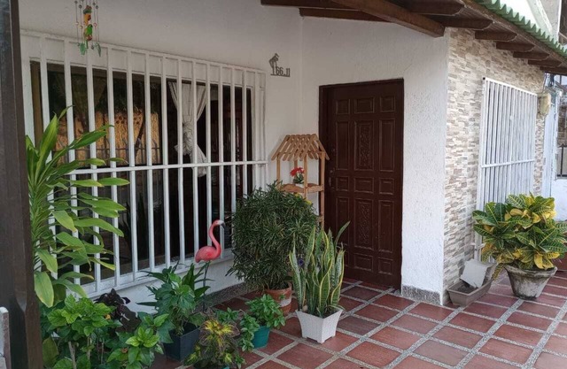 IDEAL HOUSE FOR FAMILIES, CLOSE TO THE BEACHES OF CARTAGENA