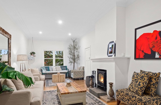 Idyllically Charming 5-Bed Country Cottage