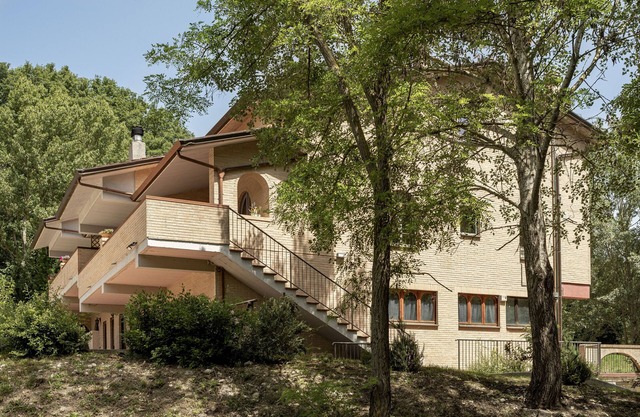 Il Fiume Apartment, sourrounded by greenery,