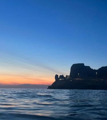 Il mare dietro l'angolo