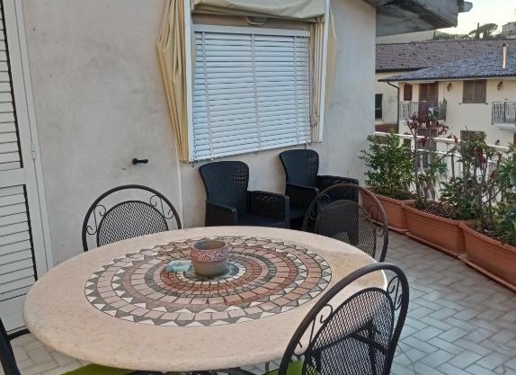 IL MULINO Appartamento Itri centro 150 m2 con ampio terrazzo completo di tutti i comfort