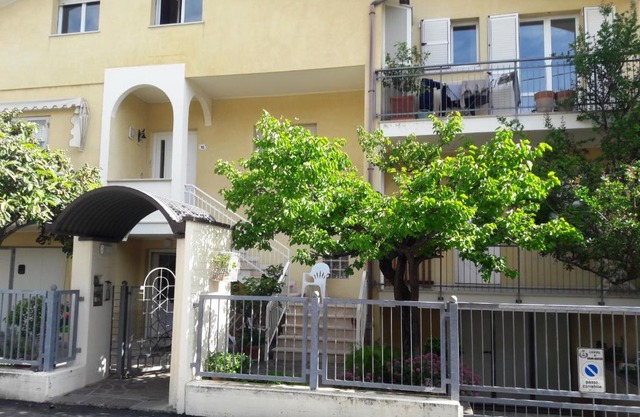 Il Nespolo