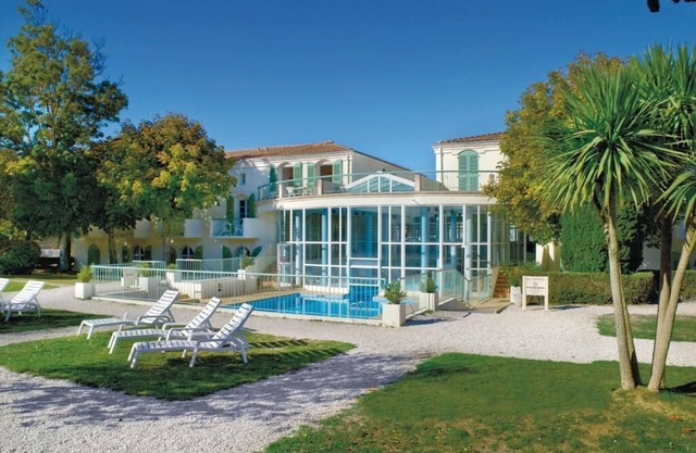 Ile de Ré. Apartment Residence * heated swimming pool, sauna, hammam, garden