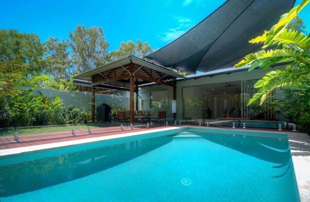 Iluka Beach Villa - Port Douglas