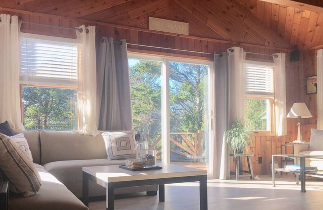 Immaculate 2BR/ 2 Bath Home steps to the beach