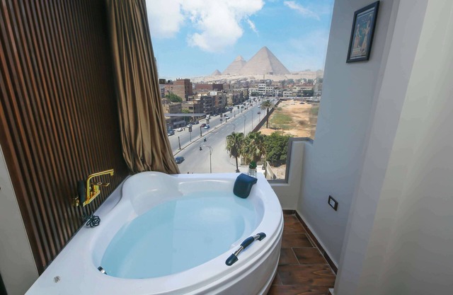 Imperial Pyramids Heights Suite