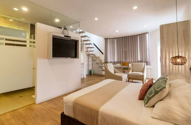 Impresionante 1BR con Azotea Cerca del Casco Antiguo De201