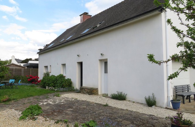 IN CAME, BRIGHT, APARTMENT 5 PEOPLE, BEACH 50 M? GARDEN? WIFI PARKING