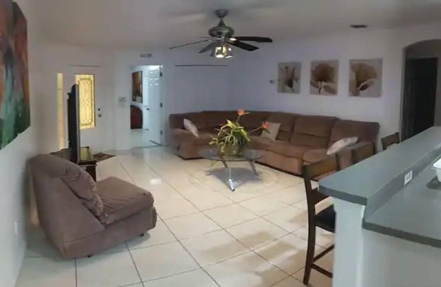 In Golf Community Near Attractions & Airport